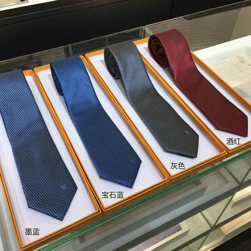 ルイヴィトン LOUISVUITTON AN-LDLV19002 2019年春夏最新入荷 ネクタイ クラヴァット ダイヤモンドブイ 8cm シルク M71200
