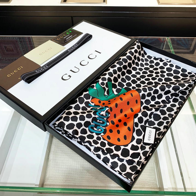 グッチ GUCCI  AN-WJGG19012 2019年春夏最新入荷 マフラー スカーフ ショール ネッカチーフ シルク レディース