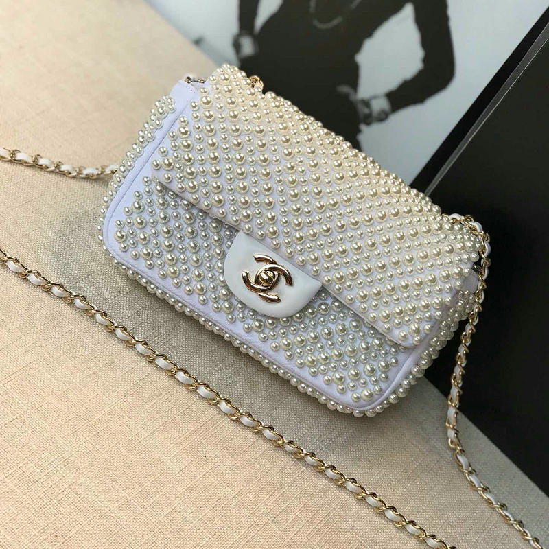 シャネル CHANEL CC-CH0644 2019年最新入荷 フラップバッグ 斜め掛け ショルダーバッグ コスチューム パール ラムスキン