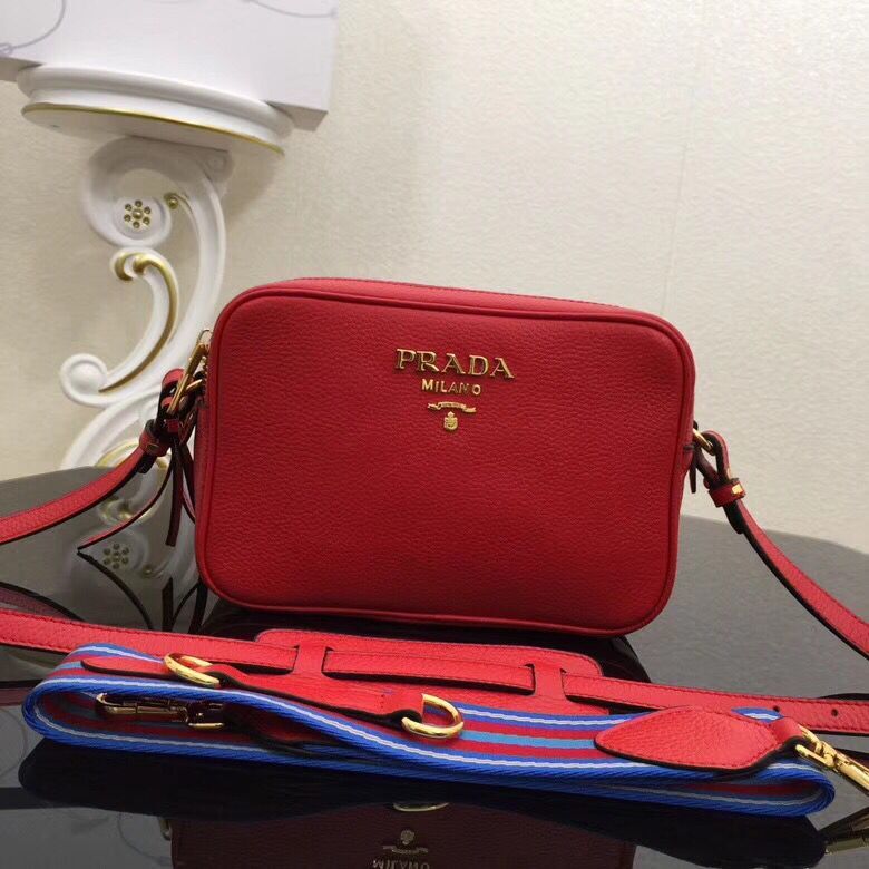 プラダ PRADA  GH-PDB19001B 2019年最新入荷 斜めがけ ショルダーバッグ カメラバッグ 四角い スクエア レディースかばん カーフスキン