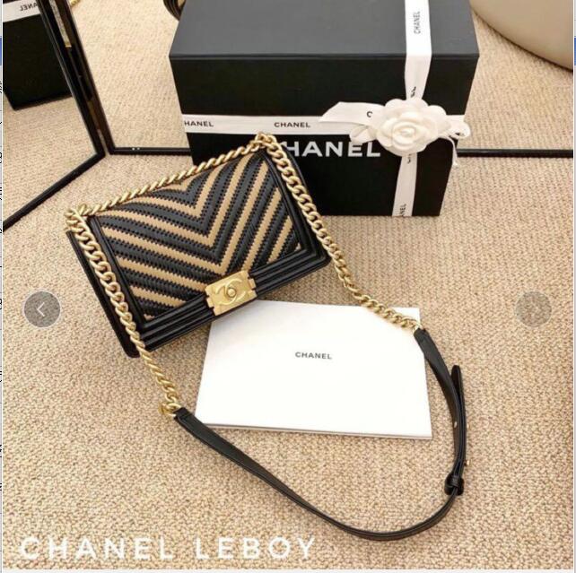 商品名称：シャネル CHANEL  063-CH67086VK 2019年最新入荷 Leyboy 斜め掛け ショルダーバッグ レディース フラップバッグ メタリック ラムスキン