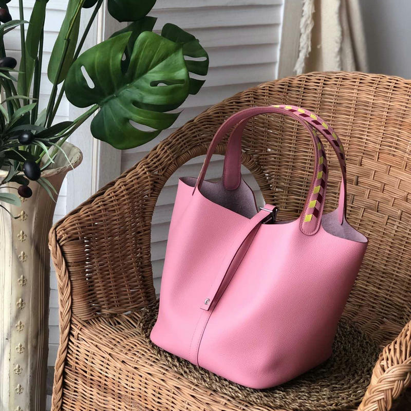 エルメス  063-HPK22YF HERMES 2019年最新入荷 ピコタン バケットバッグ ショルダーバッグ レディースかばん ヴォーエプソン