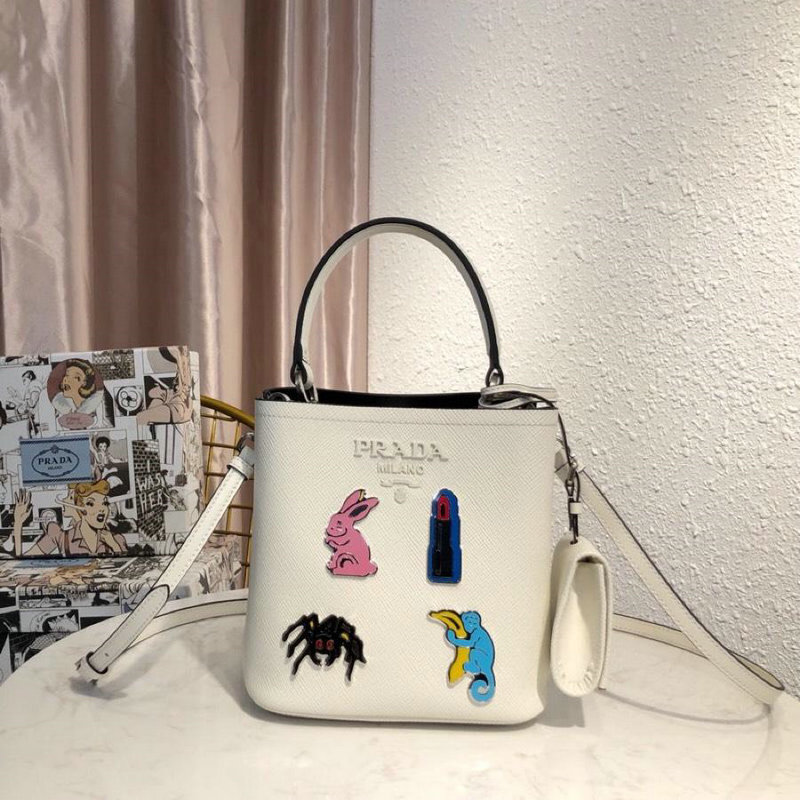 商品名称：プラダ PRADA  063-PD1BA217B 2019年最新入荷 トップハンドルバッグ トートバッグ 2way 斜めがけ ショルダーバッグ ハンドバッグ