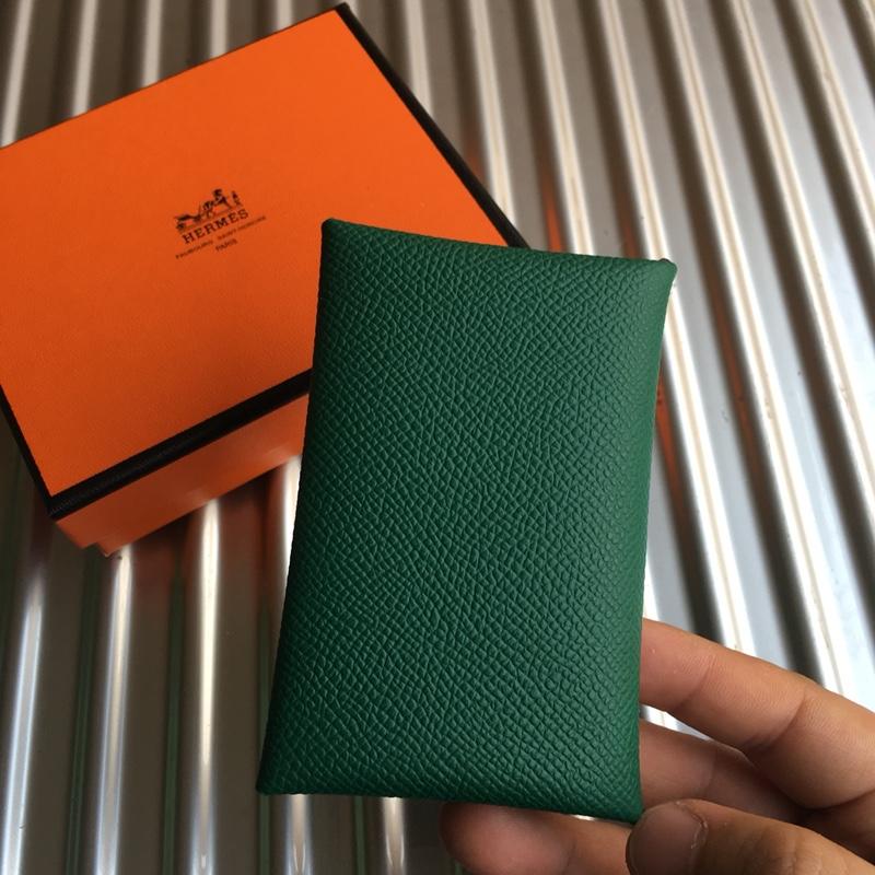 商品名称：エルメス HERMES  063-HE0441GL 2019年最新入荷 カルヴィ カードケース 名刺入れ カードホルダー 二つ折り コンパクト 小銭入れ ヴォーエプソン