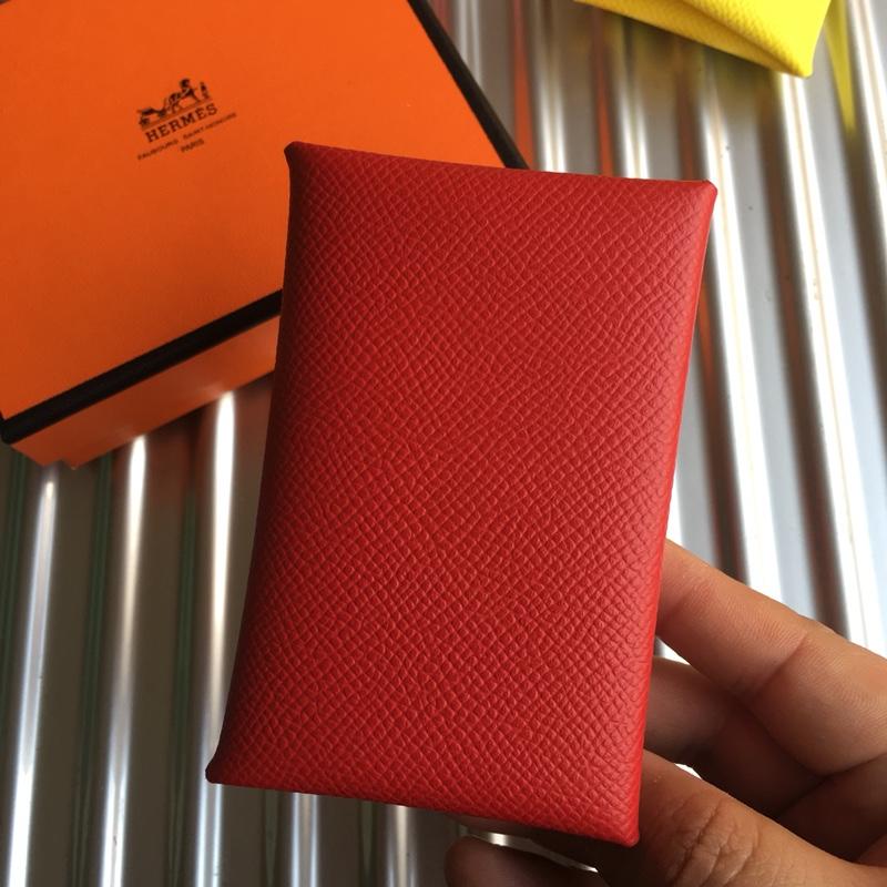 エルメス HERMES  063-HE0441RD 2019年最新入荷 カルヴィ カードケース 名刺入れ カードホルダー 二つ折り コンパクト 小銭入れ ヴォーエプソン