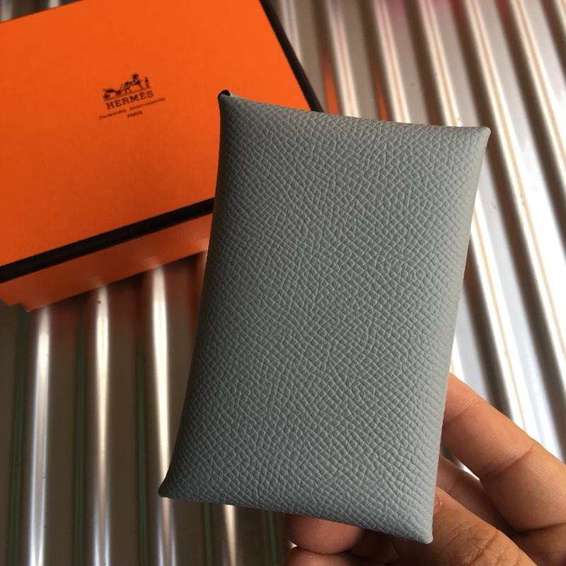 エルメス HERMES 063-HE0441YL 2019年最新入荷 カルヴィ カードケース 名刺入れ カードホルダー 二つ折り コンパクト 小銭入れ ヴォーエプソン
