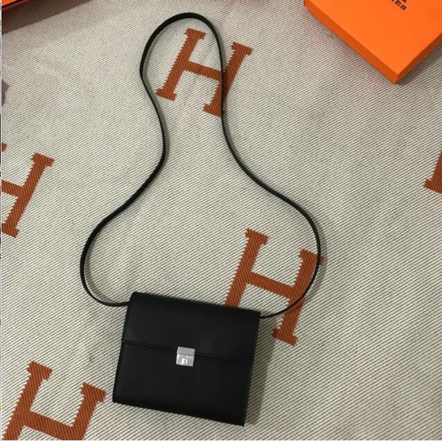 エルメス HERMES  063-HE0735BK 2019年最新入荷 クリック 16 財布 手持ち鞄 チェーンウォレット クラッチバッグ 斜めがけ ショルダーバッグ