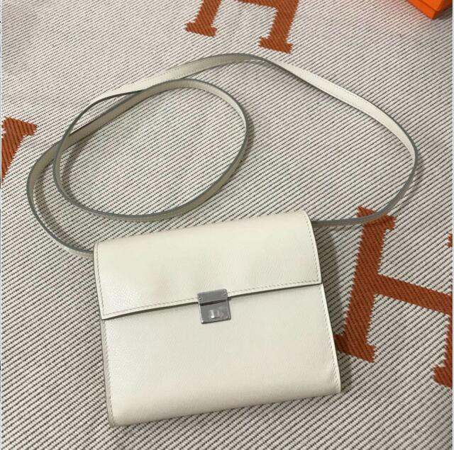 商品名称：エルメス HERMES 063-HE0735BS 2019年最新入荷 クリック 16 財布 手持ち鞄 チェーンウォレット クラッチバッグ 斜めがけ ショルダーバッグ