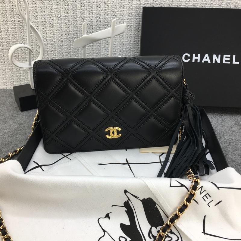 シャネル CHANEL 063-CH33822 2019年最新作 フラップバッグ 斜めがけ ショルダーバッグ ラムスキン