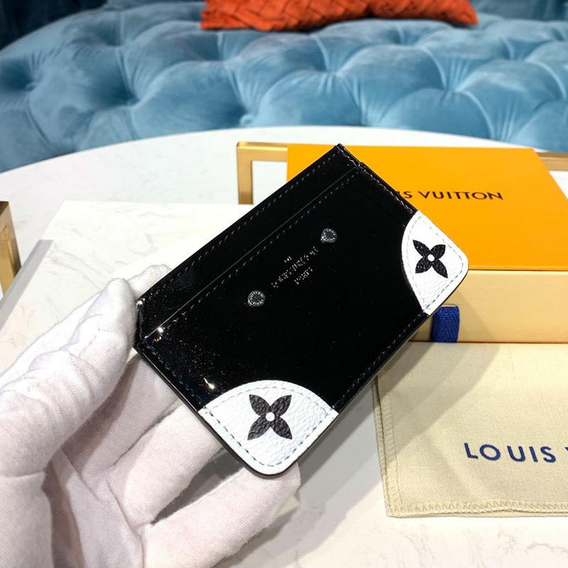 ルイヴィトン LOUISVUITTON  057-M67664 2019年最新入荷 ポルトカルトサンプル カードケース ヴェルニレザー パテントレザー 名刺入れ