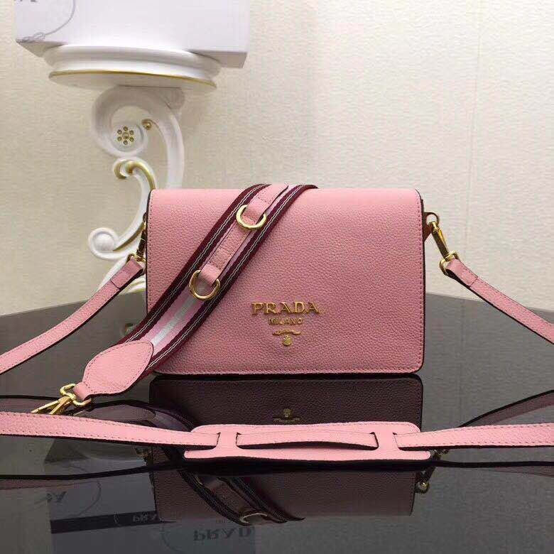 プラダ PRADA  GH-PD18001 2019年最新入荷 斜めがけ ショルダーバッグ カーフレザー レディースかばん