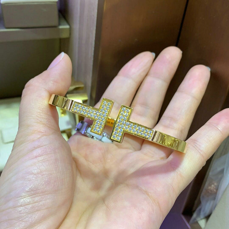 ティファニー TIFFANY&CO  CZ-TFSZ19001 2019年最新入荷 ブレスレット メンズ バングル ゴールド
