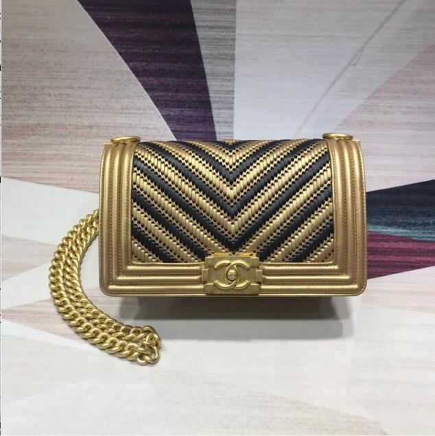 商品名称：シャネル CHANEL 063-CH67086VJ 2019年最新作 フラップバッグ スモールバッグ 斜めがけ ショルダーバッグ