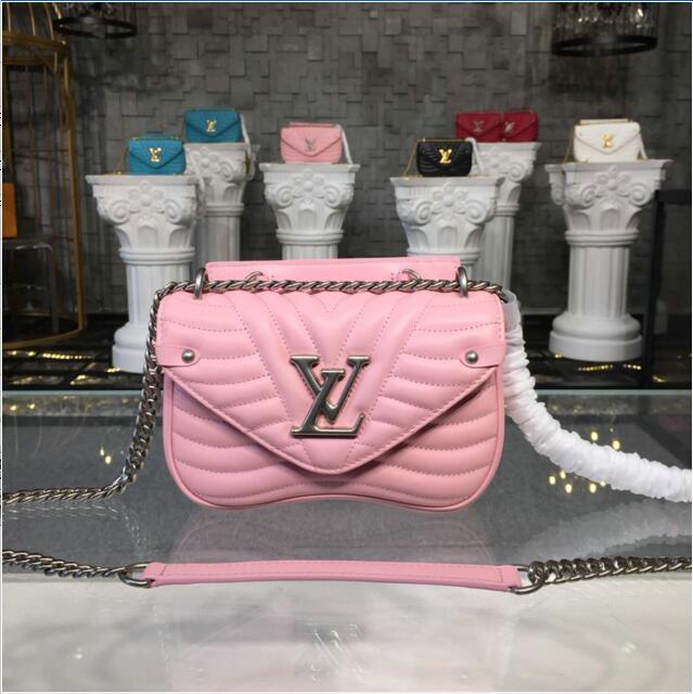 商品名称：ルイヴィトン LOUISVUITTON  057-M51933 2019年最新入荷 ニューウェーブ チェーンバッグ PM ショルダーバッグ スムースカーフレザー