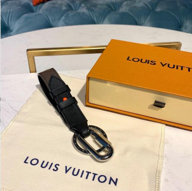 商品名称：ルイヴィトン LOUISVUITTON  057-MP2293 2019年最新入荷 ポルトクレ ドラゴンヌ バッグチャーム キーホルダー モノグラムキャンパス