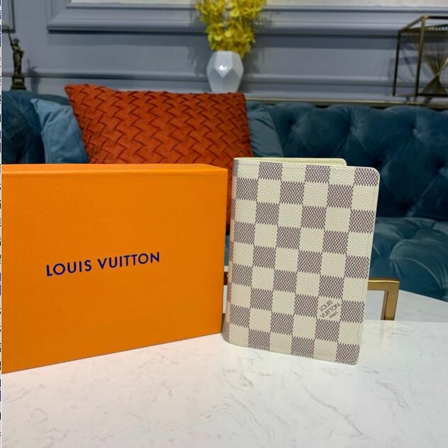 ルイヴィトン LOUISVUITTON  057-N60032 2019年最新入荷 クーヴェルテュール パスポール NM パスポートケース ダミエアズール カードポケット付き