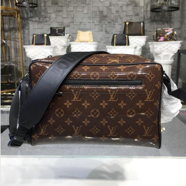 ルイヴィトン LOUISVUITTON  057-M43884L 2019年最新入荷 カメラバッグ 斜め掛け ショルダーバッグ メンズバッグ モノグラム