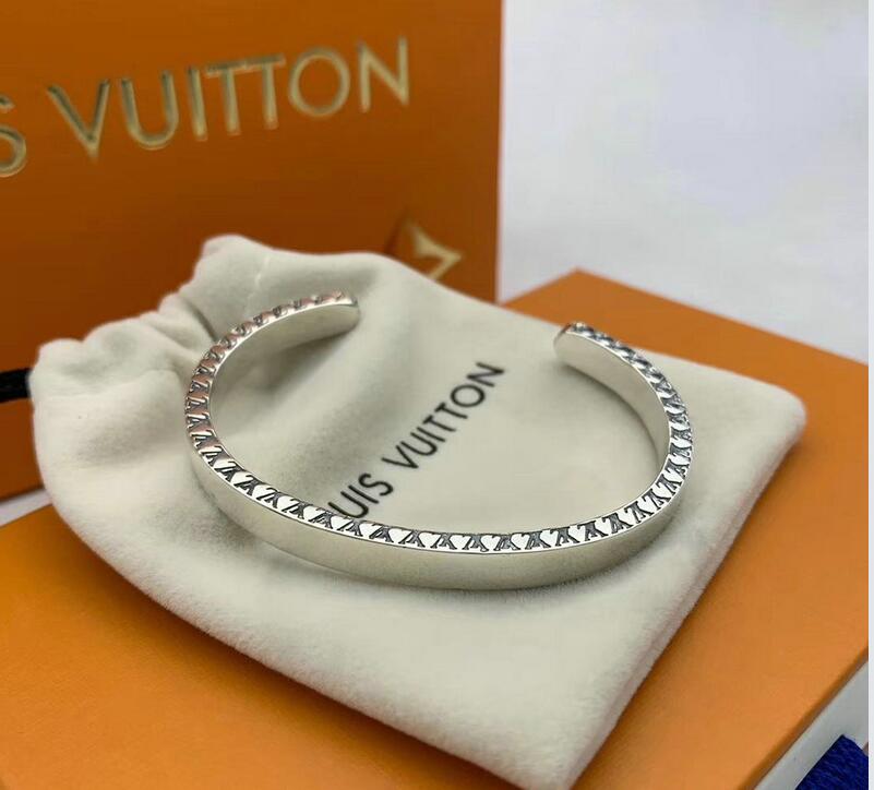 ルイヴィトン LOUISVUITTON  YXBL-LVSZ19002 2019年最新作 オープンブレスレット バングル アクセサリー シンプル ギフト プレゼント