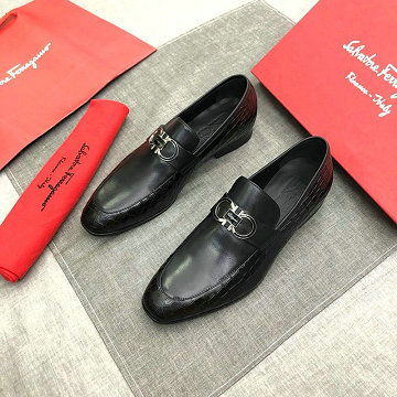 サルヴァトーレ フェラガモ FERRAGAMO  26-FLJ20002 2020年秋冬最新入荷 ローファーシューズ スニーカー 皮靴 メンズシューズ ビジネスシューズ 靴 通勤