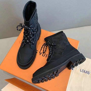 商品名称：ルイヴィトン LOUISVUITTON  26-LVJ20014 2020年秋冬最新入荷 マーティンブーツ ショートブーツ レースアップブーツ レディースシューズ 靴 カジュアルシューズ カーフスキン