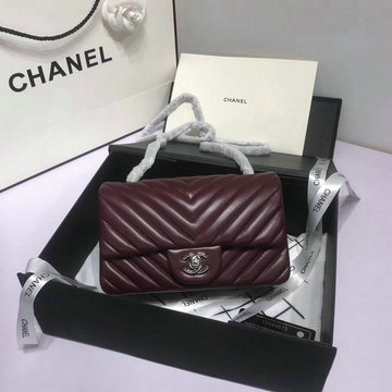 シャネル CHANEL 2019年最新入荷 クラシック 斜めがけ ショルダーバッグ フラップバッグ レディースかばん ラムスキン シルバーチェーン