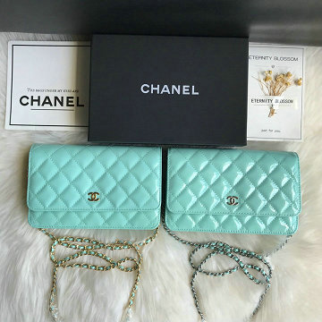 商品名称：シャネル CHANEL JS-CH33814LGL 2019年最新入荷 クラシック チェーンウォレット 斜めがけ ショルダーバッグ フラップバッグ パテントレザー