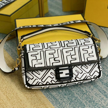 商品名称：フェンディ FENDI DDB-FD8BS600 2020年最新入荷 バケットバッグ トートバッグ 2way 斜め掛け ショルダーバッグ カーフレザー FFプリント