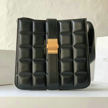ボッテガヴェネタ BOTTEGAVENETA aj-BOV70027K 2020年最新入荷 斜め掛け ショルダーバッグ レディースかばん ラムスキン
