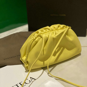 ボッテガヴェネタ BOTTEGAVENETA aj-BOV576227aY 2020年最新入荷 ミニ ザ ポーチ 斜め掛け ショルダーバッグ レディースかばん カーフレザー