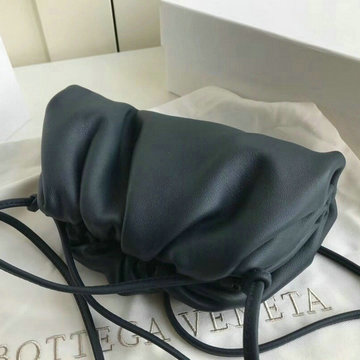 ボッテガヴェネタ BOTTEGAVENETA aj-BOV576227pSL 2020年最新入荷 ミニ ザ ポーチ 斜め掛け ショルダーバッグ レディースかばん カーフレザー