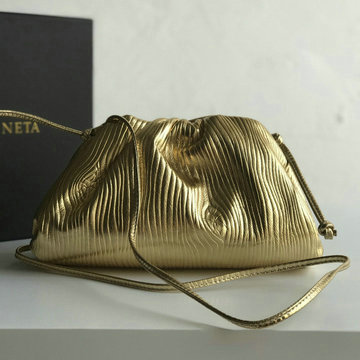 ボッテガヴェネタ BOTTEGAVENETA aj-BOV576227wJS  2020年最新入荷 ミニ ザ ポーチ 斜め掛け ショルダーバッグ レディースかばん カーフレザー