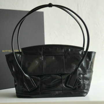 ボッテガヴェネタ  BOTTEGAVENETA  aj-BOV618463ZBK 2020年最新入荷 ラージ ザ アルコ トップハンドルバッグ トートバッグ カーフレザー
