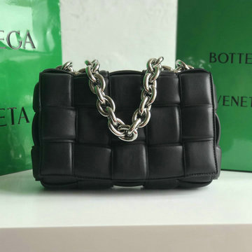 ボッテガヴェネタ BOTTEGAVENETA aj-BOV631421YBK 2020年最新入荷 パデッド カセット 斜め掛け ショルダーバッグ ラムスキン