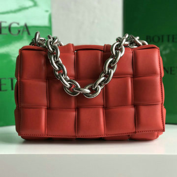 ボッテガヴェネタ BOTTEGAVENETA aj-BOV631421YRD 2020年最新入荷 パデッド カセット 斜め掛け ショルダーバッグ ラムスキン