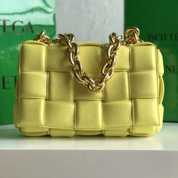 ボッテガヴェネタ BOTTEGAVENETA aj-BOV631421JYL 2020年最新入荷 パデッド カセット 斜め掛け ショルダーバッグ ラムスキン