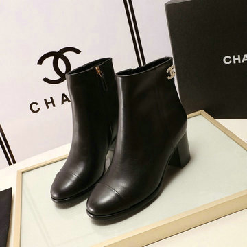 商品名称：シャネル CHANEL 26-CHJ20132 2020年秋冬最新入荷 ショートブーツ ローヒールシューズ ピンヒール レディースシューズ ラムスキン 靴