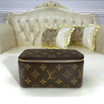 商品名称：ルイヴィトン LOUIS VUITTON 057-M43688 2020年最新入荷 キューブ ドゥ ランジュモン PM 収納箱 ジュエリーボックス モノグラムキャンパス