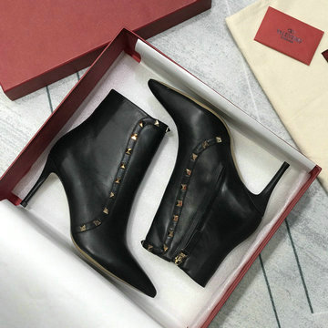 ヴァレンティノ Valentino 26-VTJ20042 2020年秋冬最新入荷 ショートブーツ ハイヒールシューズ ピンヒール レディースシューズ カーフレザー