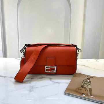 フェンディ  FENDI  168-FD306MCS 2020年最新入荷 斜め掛け ショルダーバッグ フラップバッグ レディースかばん レザー