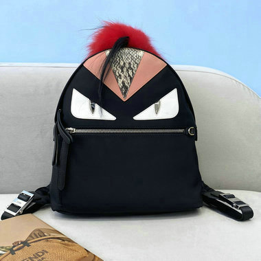 フェンディ FENDI 168-FD2313 2020年最新入荷 バックパック リュック リュックサック ディパックバッグ カーフレザー