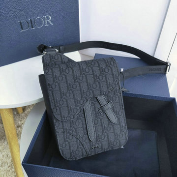 クリスチャンディオール CHRISTIAN DIOR YUN-CD0171K 2020年最新入荷 Saddle チェストバッグ 斜め掛け ショルダーバッグ スモールバッグ レディースかばん