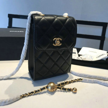 シャネル CHANEL YUN-CH1773BK  2020最新入荷 斜め掛け ショルダーバッグ スマートフォン ケース 携帯ケース ラムスキン