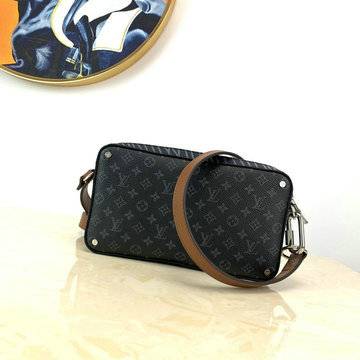 商品名称：ルイヴィトン LOUISVUITTON YUN-M68688 2020最新入荷 ヴォルガ オンストラップ 斜め掛け ショルダーバッグ モノグラム エクリプス キャンバス