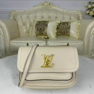 ルイヴィトン LOUISVUITTON 057-M57072 2019年最新入荷 ロックミー チェーンバッグ 斜め掛け ショルダーバッグ レディースかばん グレインカーフレザー