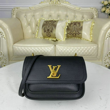 ルイヴィトン LOUISVUITTON 057-M57073 2019年最新入荷 ロックミー チェーンバッグ 斜め掛け ショルダーバッグ レディースかばん グレインカーフレザー