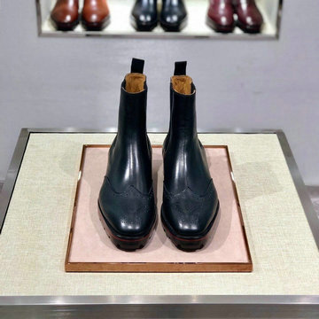 クリスチャンルブタン CHRISTIAN LOUBOUTIN 26-CLJ20015  2020年秋冬最新入荷 ショートブーツ フラットシューズ カーフレザー メンズシューズ 靴26