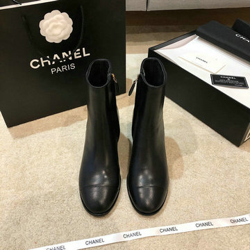 商品名称：シャネル CHANEL 26-CHJ20139 2020年秋冬最新入荷 ショートブーツ ローヒールシューズ ピンヒール レディースシューズ カーフレザー 靴