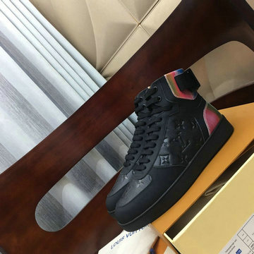 商品名称：ルイヴィトン LOUISVUITTON 26-LVJ20070　2020年秋冬最新入荷 ブーンボックス ライン スニーカー レースアップシューズ レディースシューズ カジュアルシューズ 男女兼用