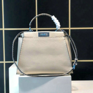 フェンディ FENDI 99-FD231133S 2020年最新入荷 ピーカーブー xs トートバッグ 2way ショルダーバッグ カーフスキン レディースかばん