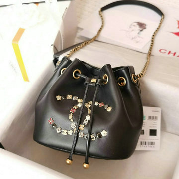 シャネル CHANEL CC-CH1183  2020年最新入荷 バゲットバッグ 斜め掛け ショルダーバッグ レディースかばん カーフレザー